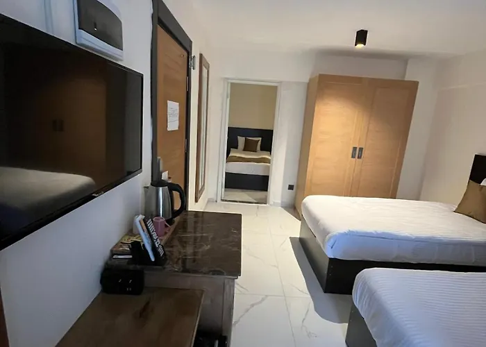 La Vista ホテル 3*