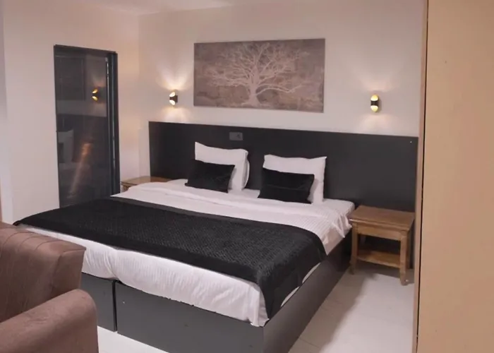 La Vista ホテル 3*